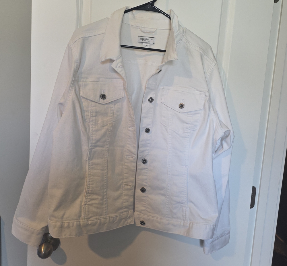 Liz Claiborne White Jean Jacket with Button-Front Trucker Style